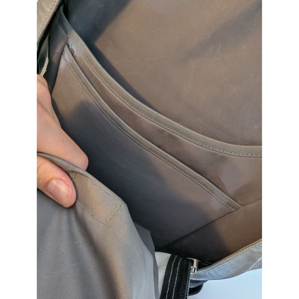 North Face Borealis Backpack Silver Black Ripstop Hiking Daypack Mens LOOK - Picture 10 of 11